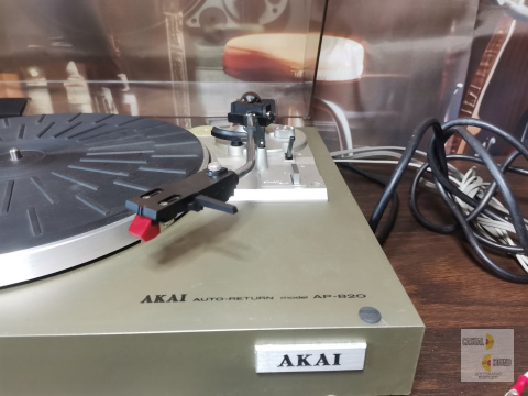 Gramofon AKAI AP-B20, Made In Japan Gramofon AKAI AP-B20, Made In Japan