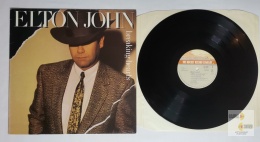 Elton John - Breaking hearts