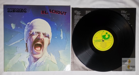 Scorpions - Blackout